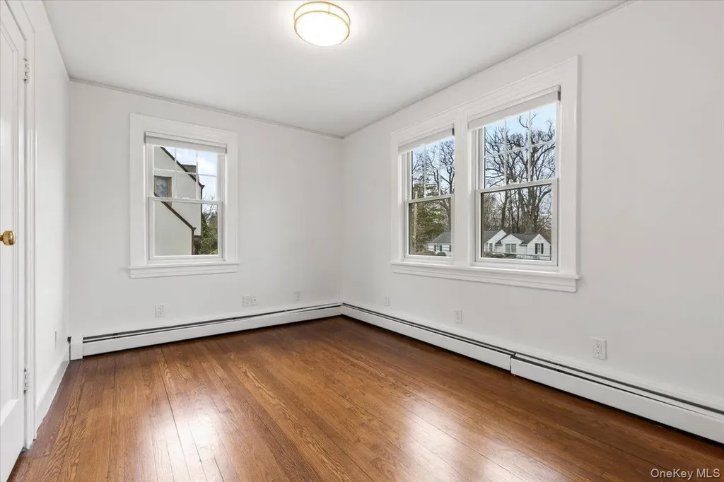 12 Robin Hill Road Scarsdale NY 10583
