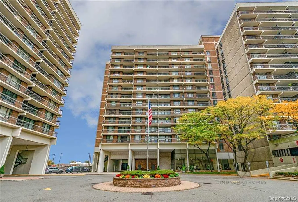152-18 Union Turnpike Flushing NY 11367