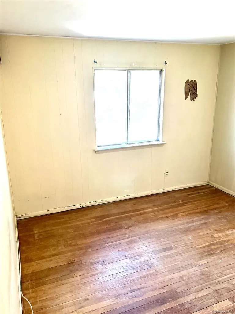 20 Catherine Drive Selden NY 11784