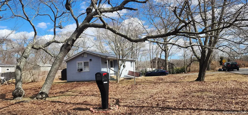 3 Rutland Road Mastic NY 11950