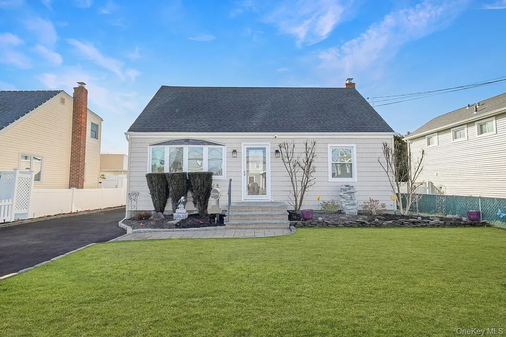 2374 Fish Avenue North Bellmore NY 11710