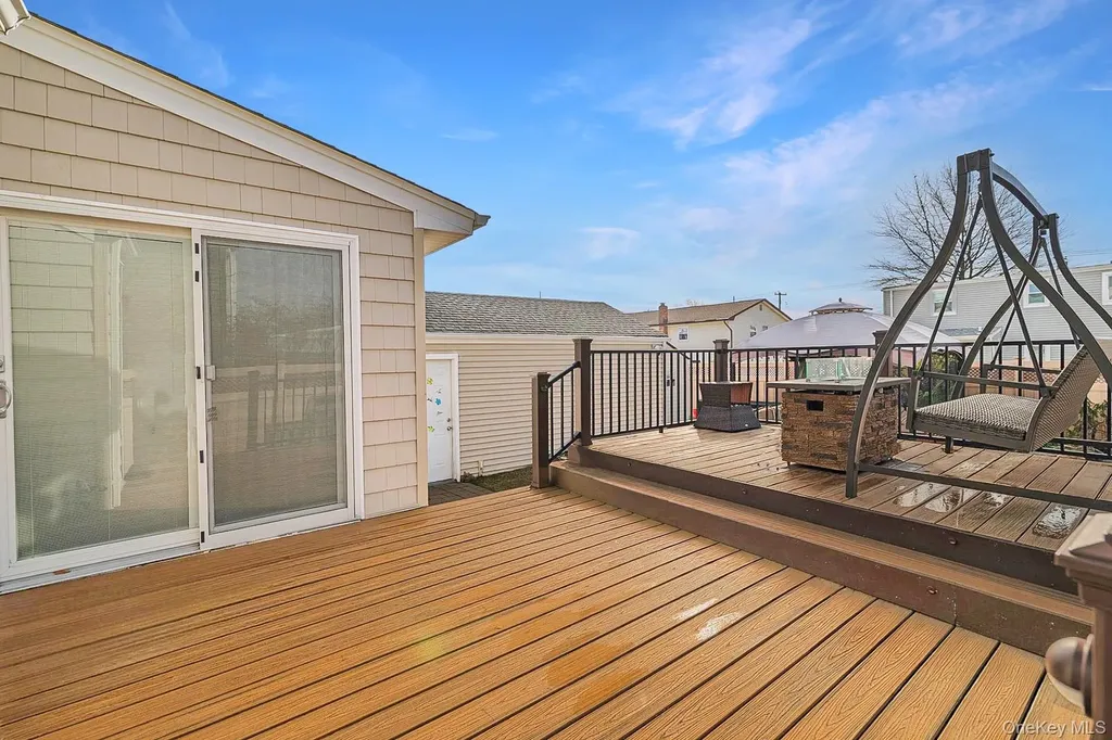 2374 Fish Avenue North Bellmore NY 11710
