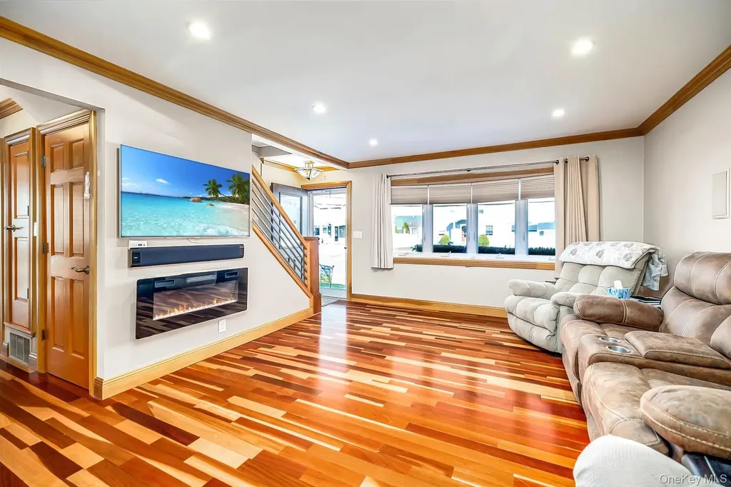 2374 Fish Avenue North Bellmore NY 11710