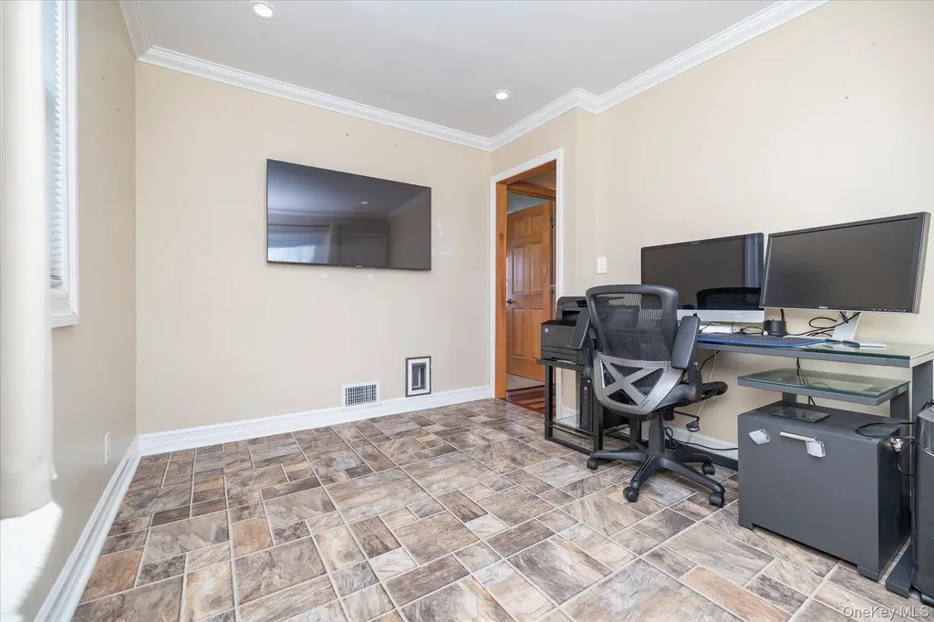 2374 Fish Avenue North Bellmore NY 11710