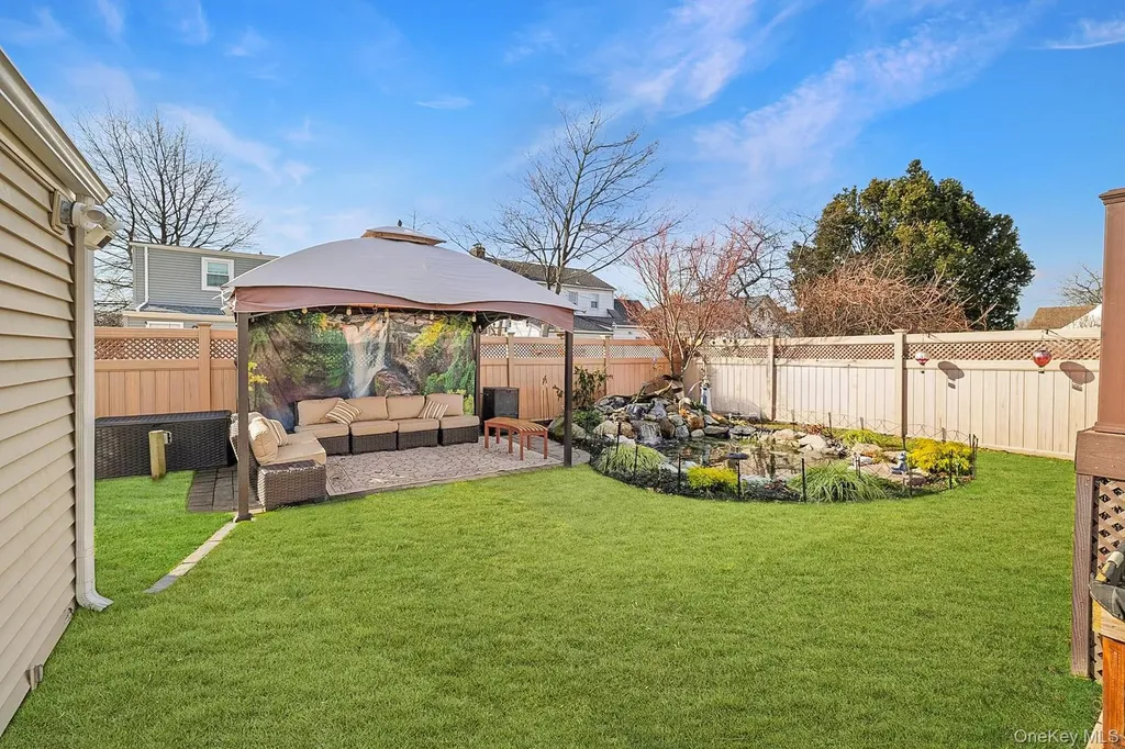 2374 Fish Avenue North Bellmore NY 11710