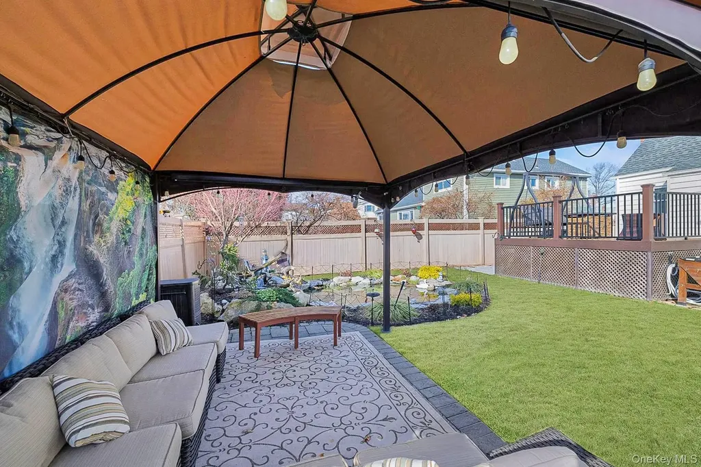 2374 Fish Avenue North Bellmore NY 11710