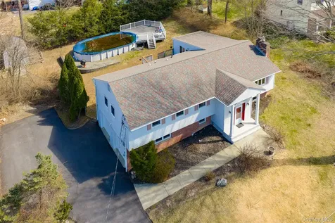 137 Simone Drive Poughkeepsie NY 12603