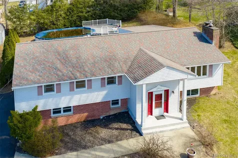 137 Simone Drive Poughkeepsie NY 12603