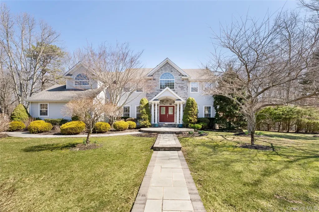 7 Framingham Lane Shoreham NY 11786