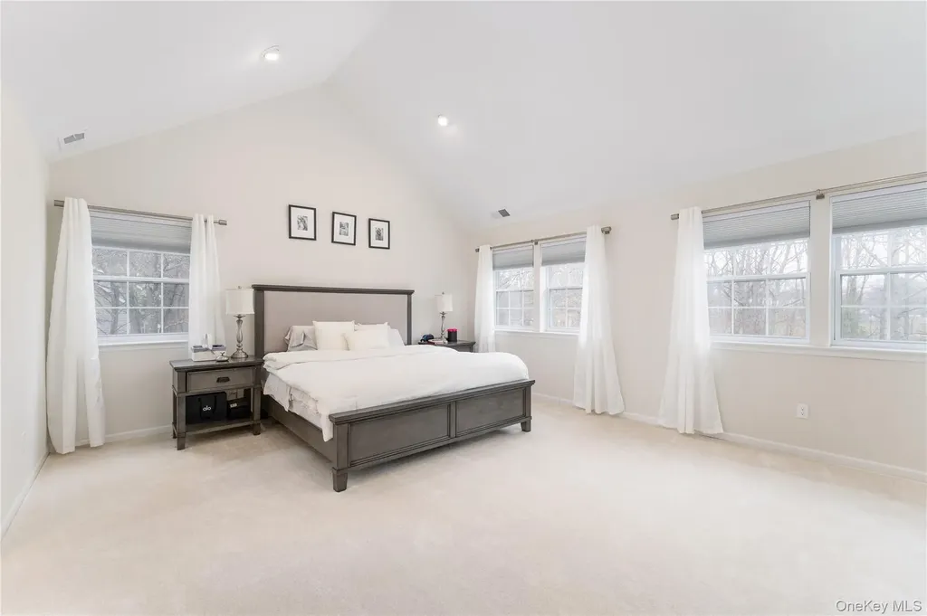 7 Framingham Lane Shoreham NY 11786