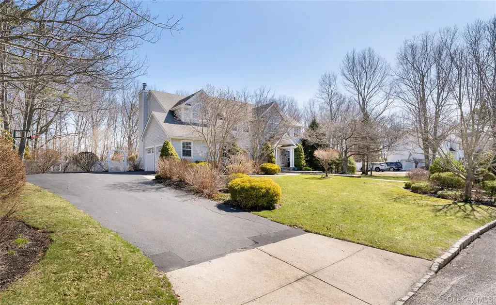 7 Framingham Lane Shoreham NY 11786