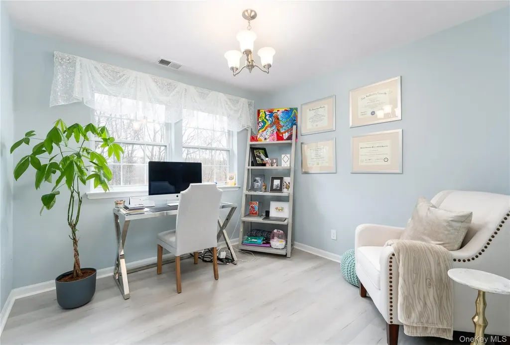 7 Framingham Lane Shoreham NY 11786