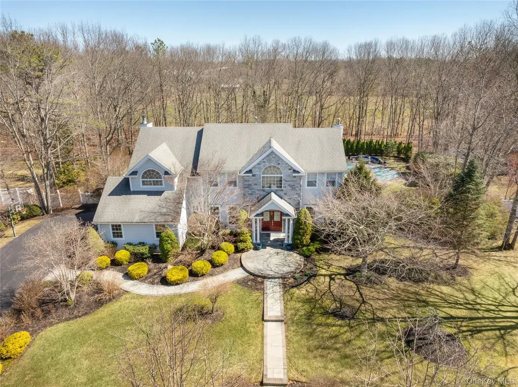 7 Framingham Lane Shoreham NY 11786