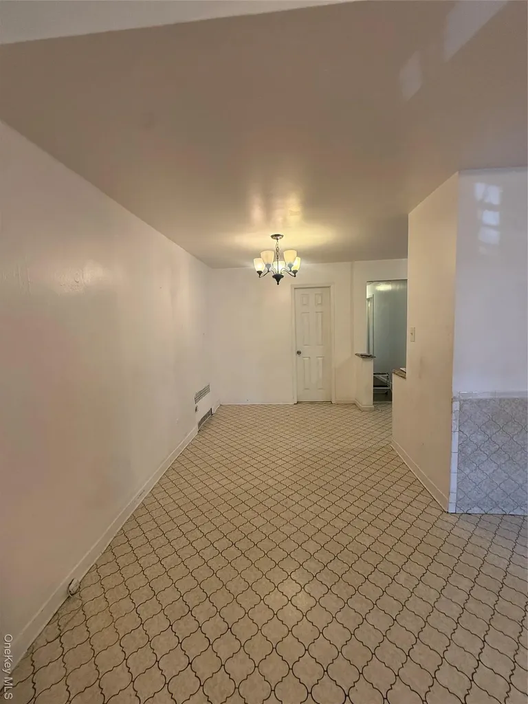 849 E 221st Street Bronx NY 10467