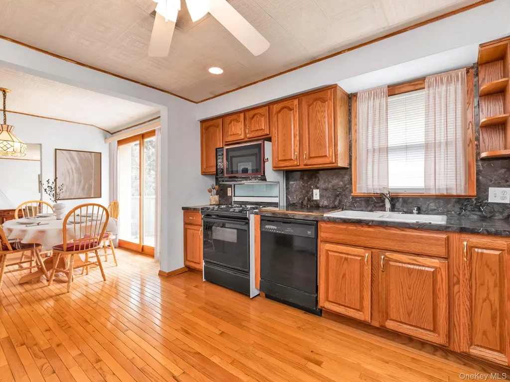 104 Vesper Court Babylon NY 11702