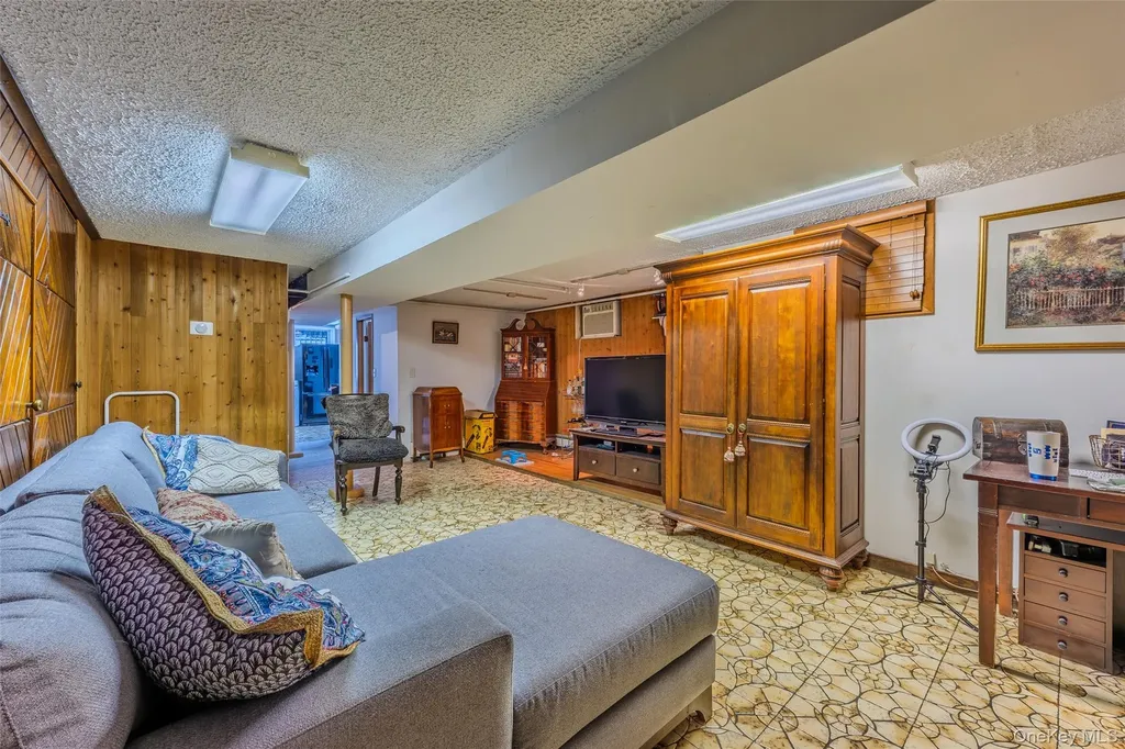 3553 12th Avenue Brooklyn NY 11218