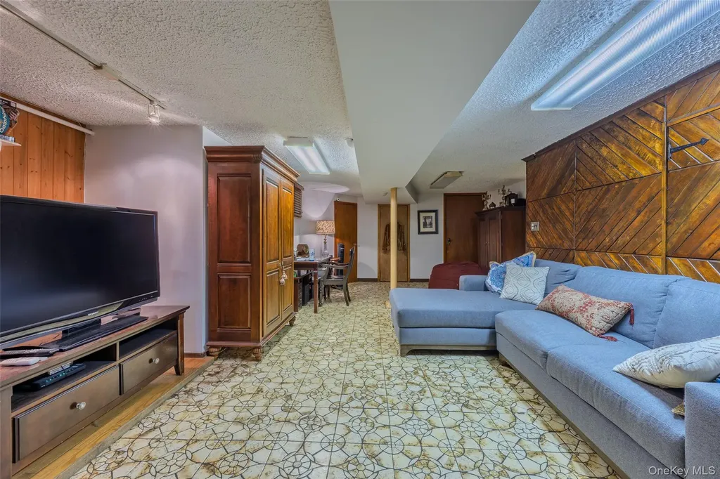 3553 12th Avenue Brooklyn NY 11218