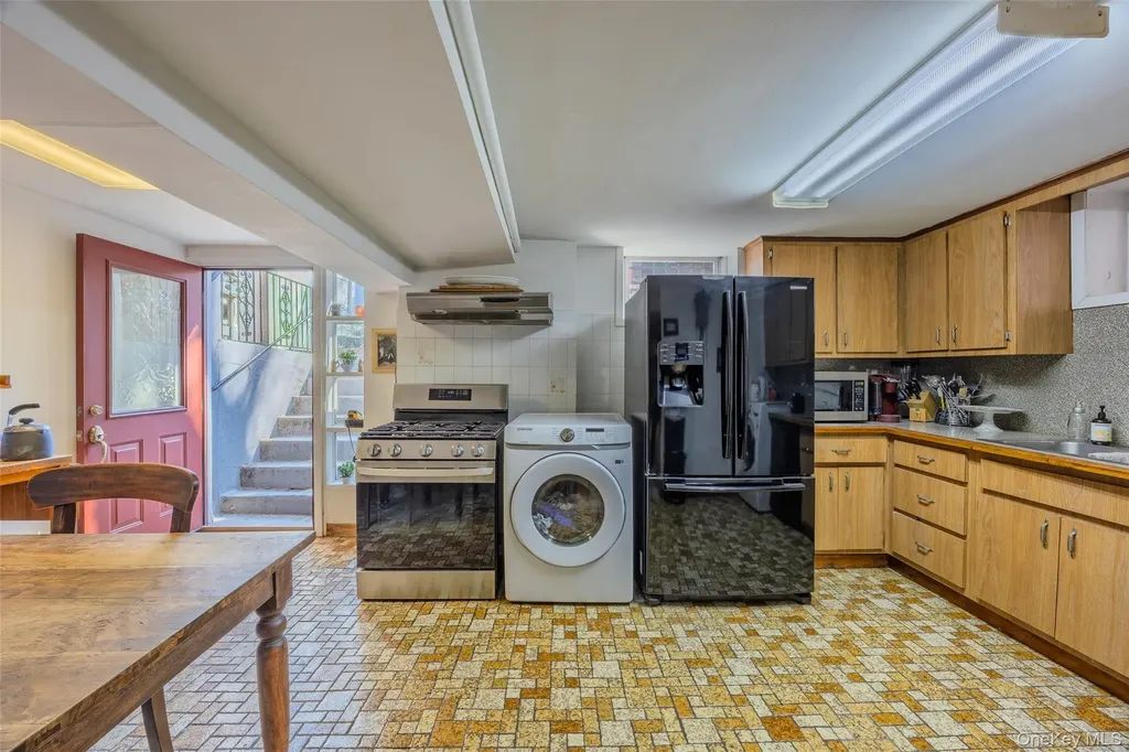 3553 12th Avenue Brooklyn NY 11218