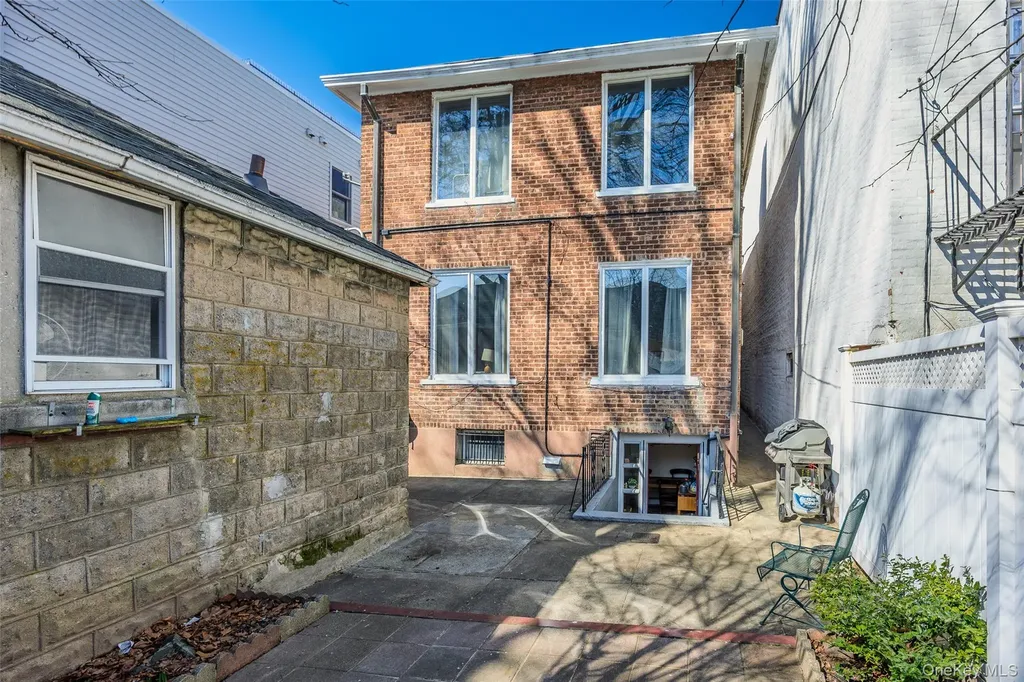 3553 12th Avenue Brooklyn NY 11218
