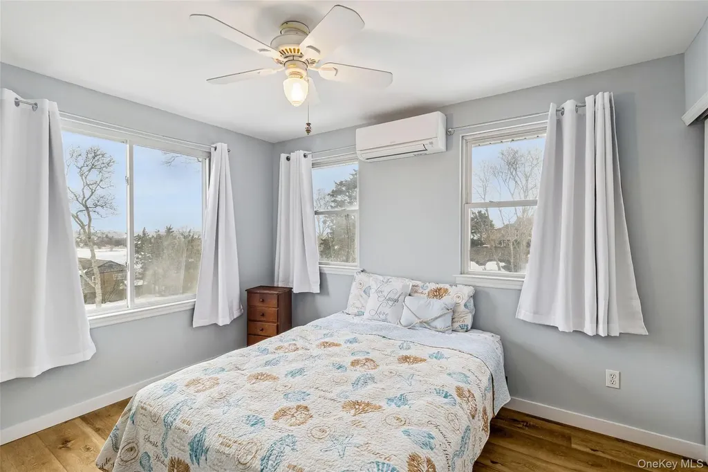 80 Louse Point East Hampton NY 11937