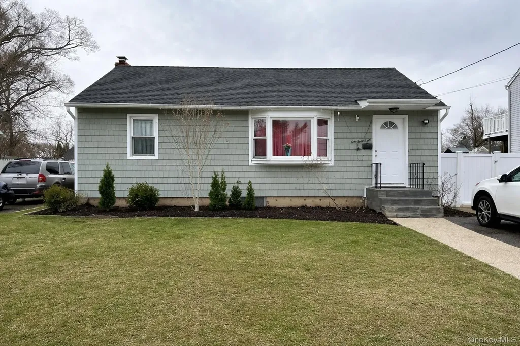 148 E Booker Avenue Wyandanch NY 11798