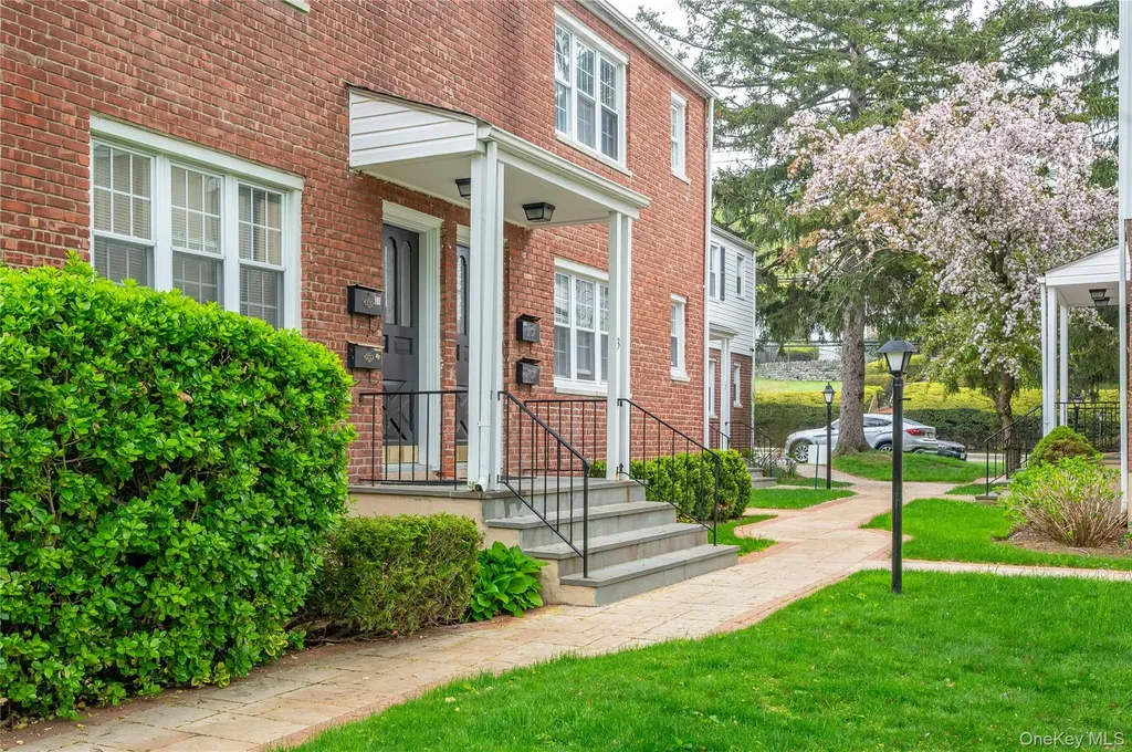 51 Cross Street Bronxville NY 10708