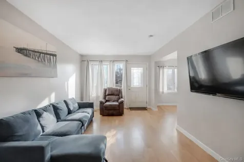 327A Mersereau Avenue Staten Island NY 10303