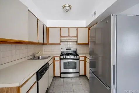 327A Mersereau Avenue Staten Island NY 10303