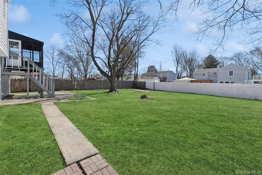 236 Vermont Avenue Bay Shore NY 11706