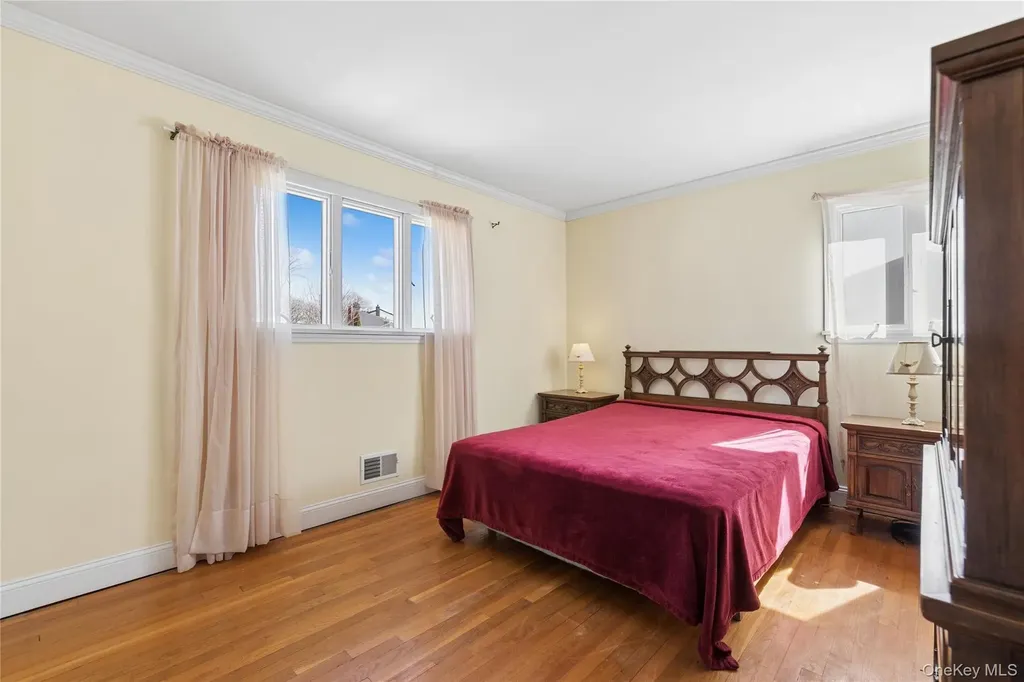 14 Wenmore Road Commack NY 11725