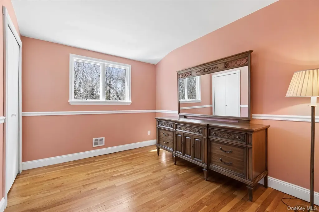 14 Wenmore Road Commack NY 11725