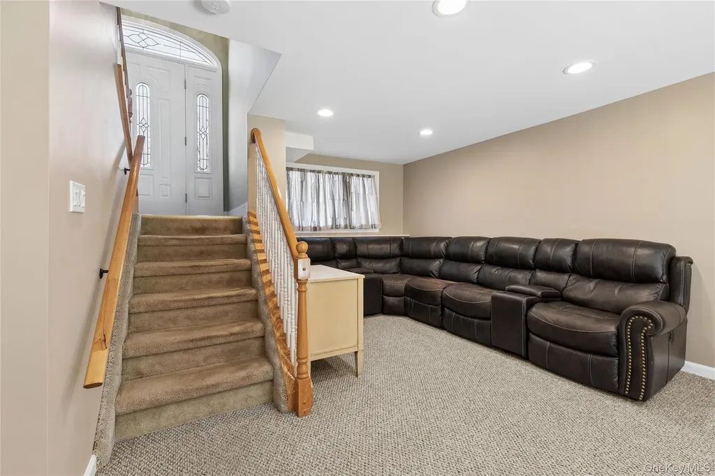 14 Wenmore Road Commack NY 11725