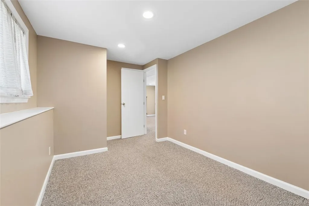 14 Wenmore Road Commack NY 11725