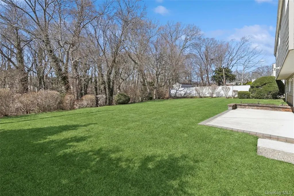 14 Wenmore Road Commack NY 11725