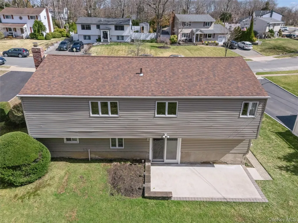 14 Wenmore Road Commack NY 11725