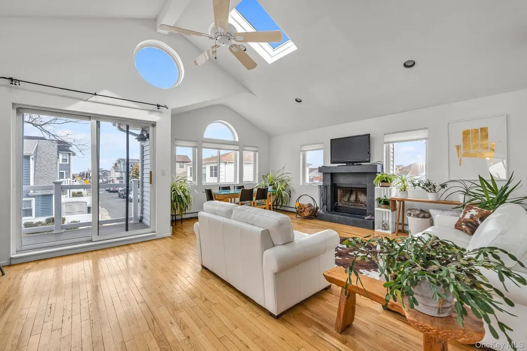 804 E Chester Street Long Beach NY 11561