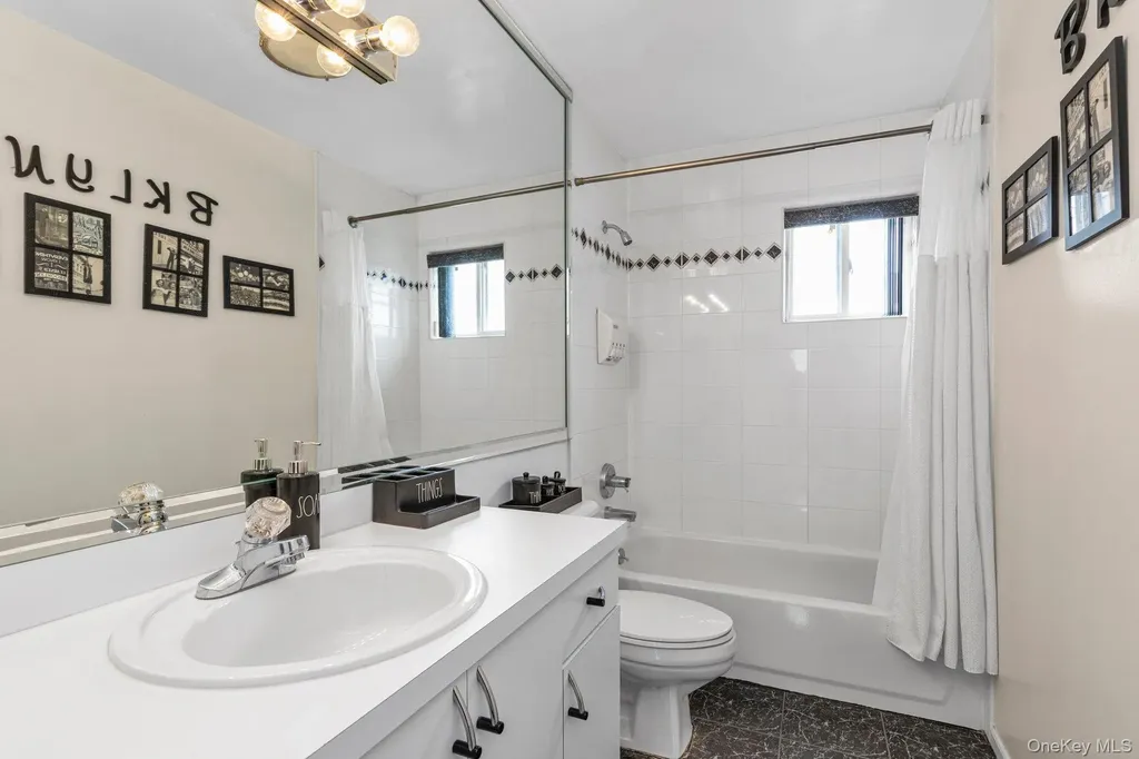804 E Chester Street Long Beach NY 11561