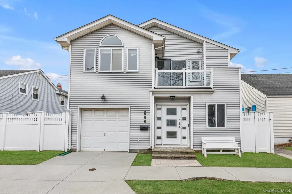 804 E Chester Street Long Beach NY 11561