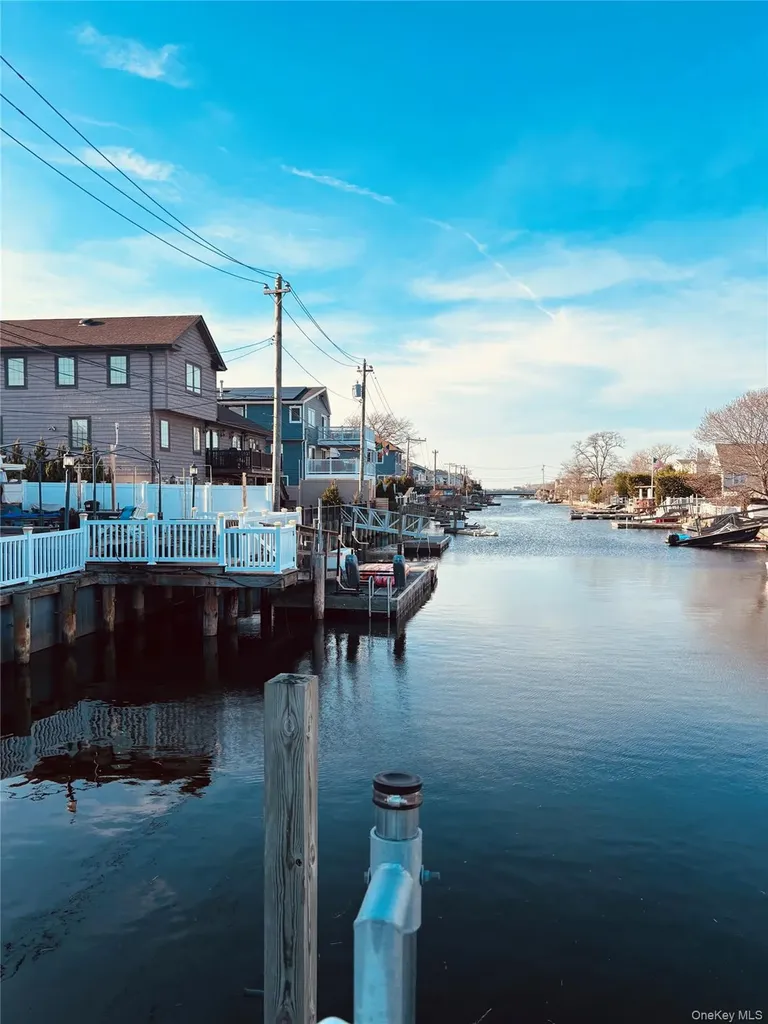 804 E Chester Street Long Beach NY 11561