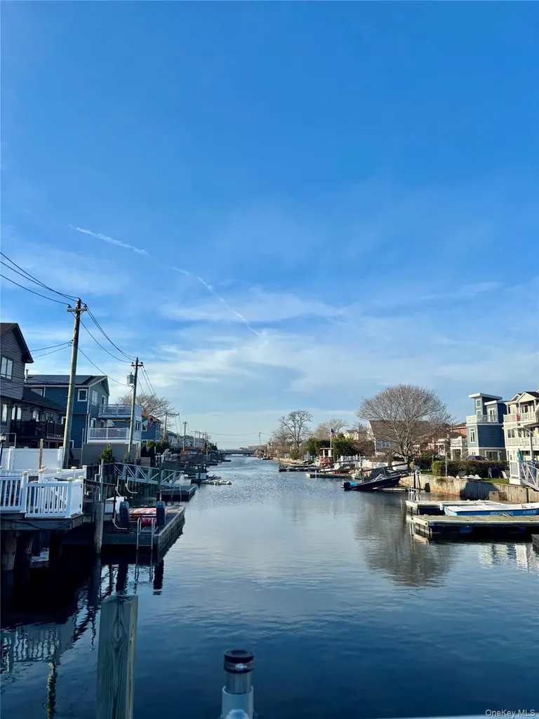 804 E Chester Street Long Beach NY 11561