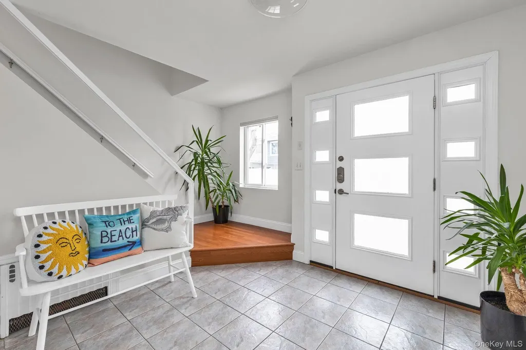 804 E Chester Street Long Beach NY 11561