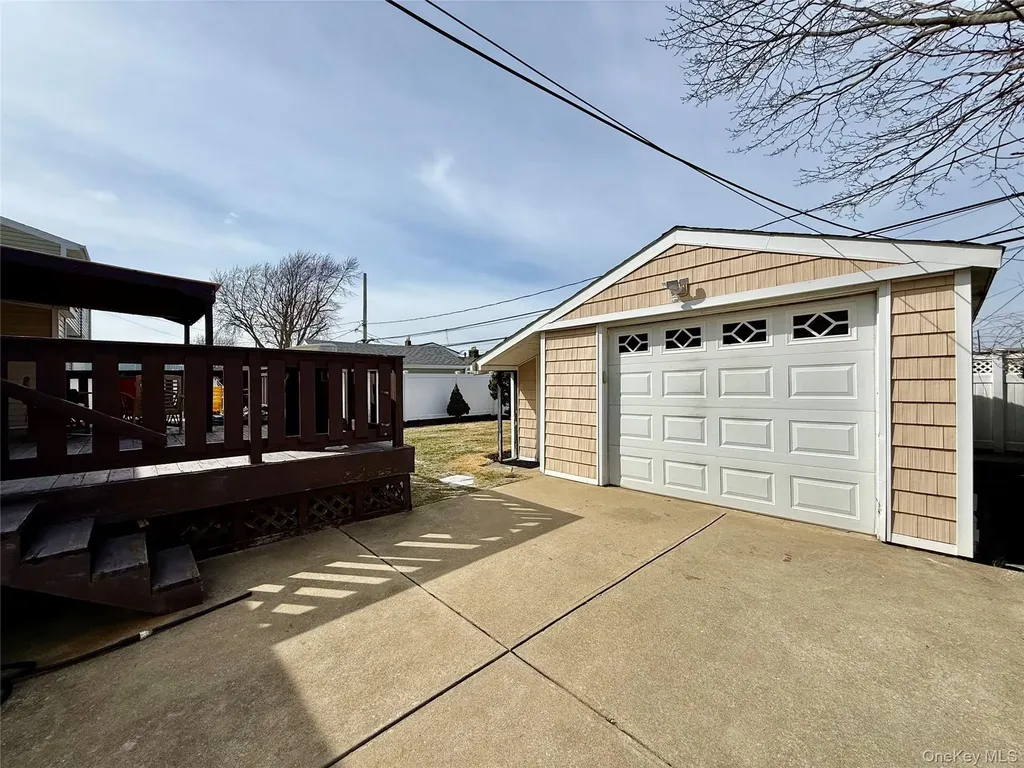 68 Robert Street Freeport NY 11520
