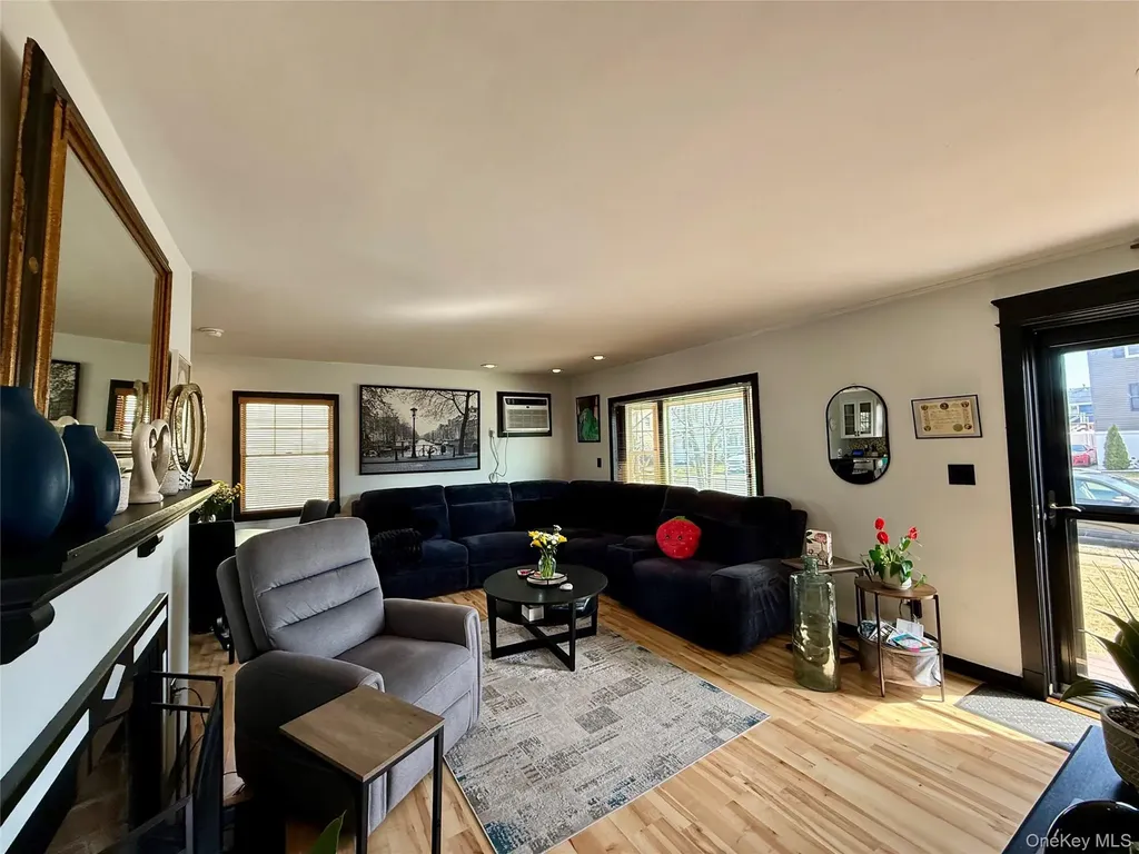 68 Robert Street Freeport NY 11520