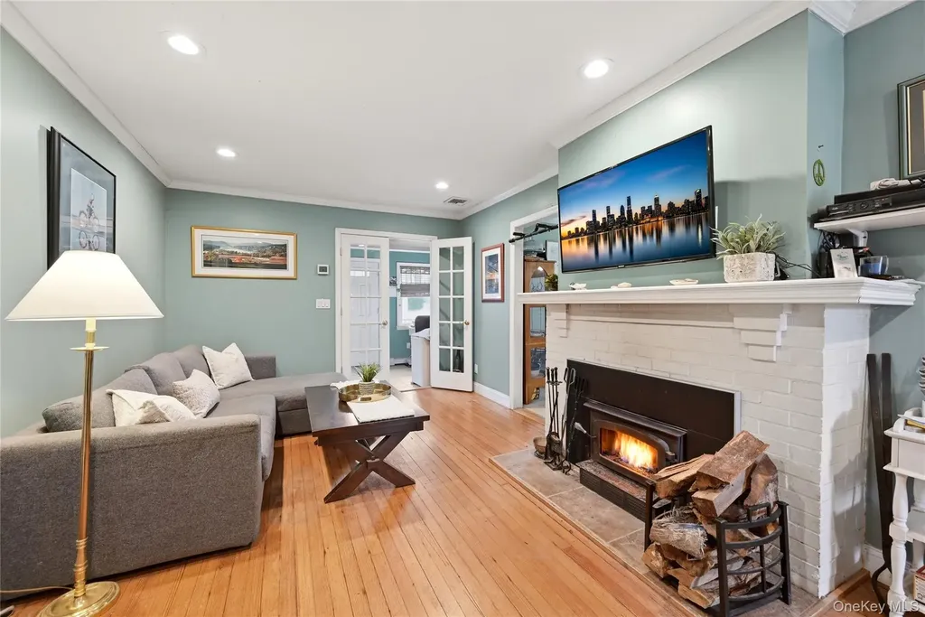 21 King Street Hampton Bays NY 11946