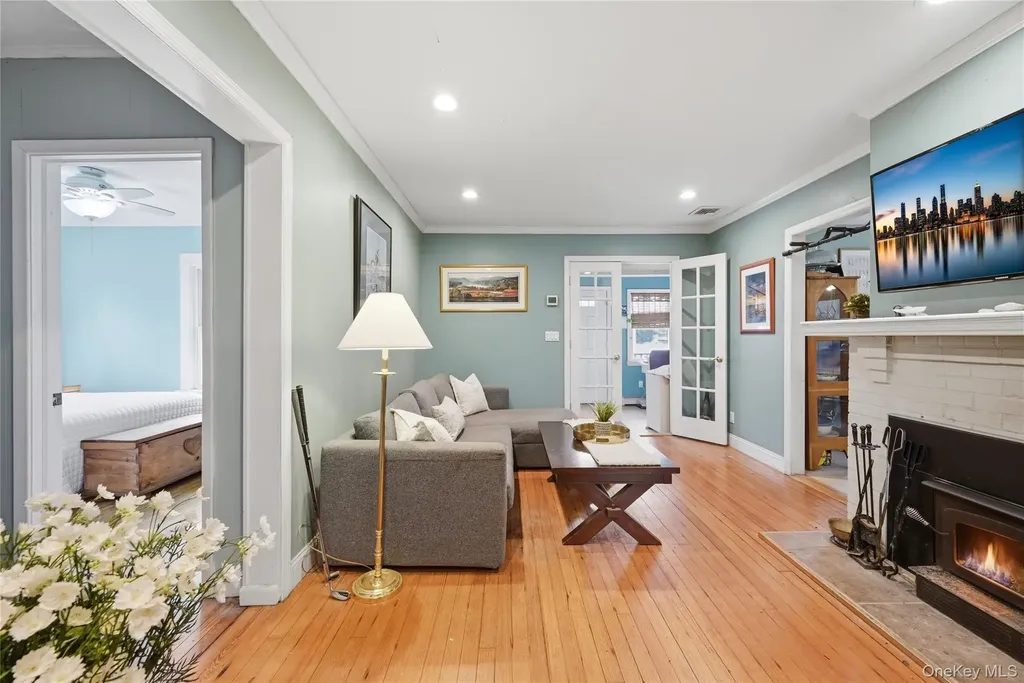 21 King Street Hampton Bays NY 11946