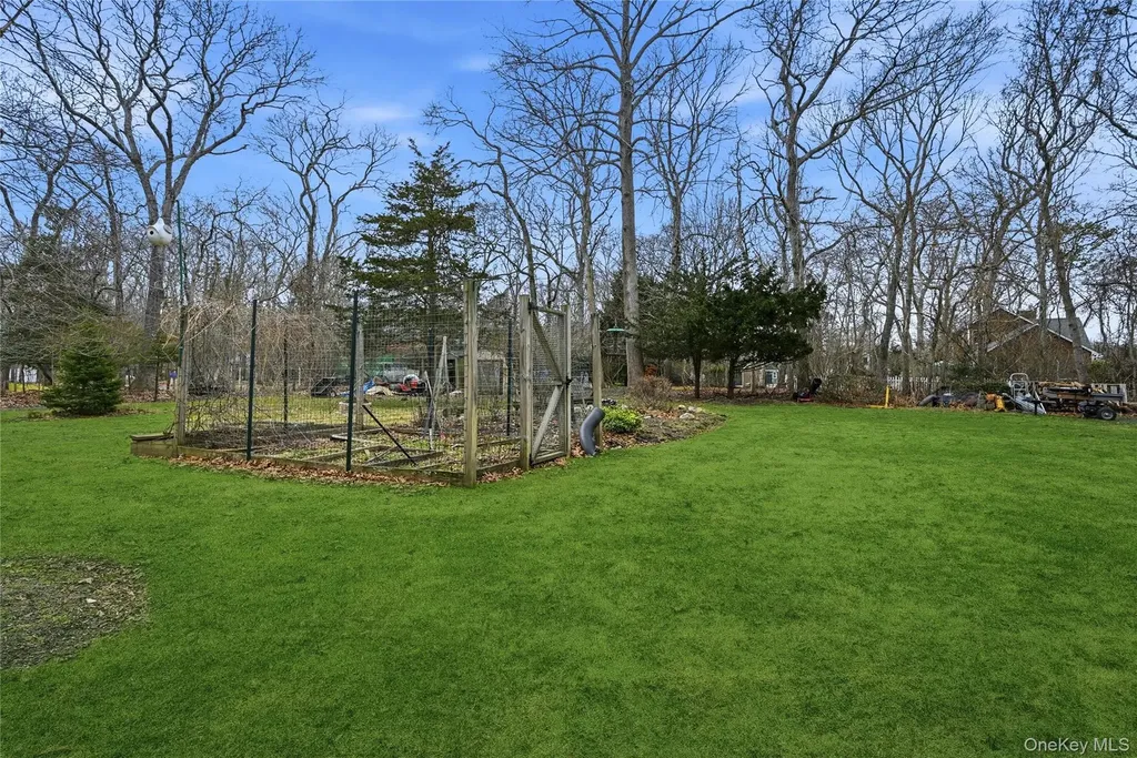 21 King Street Hampton Bays NY 11946