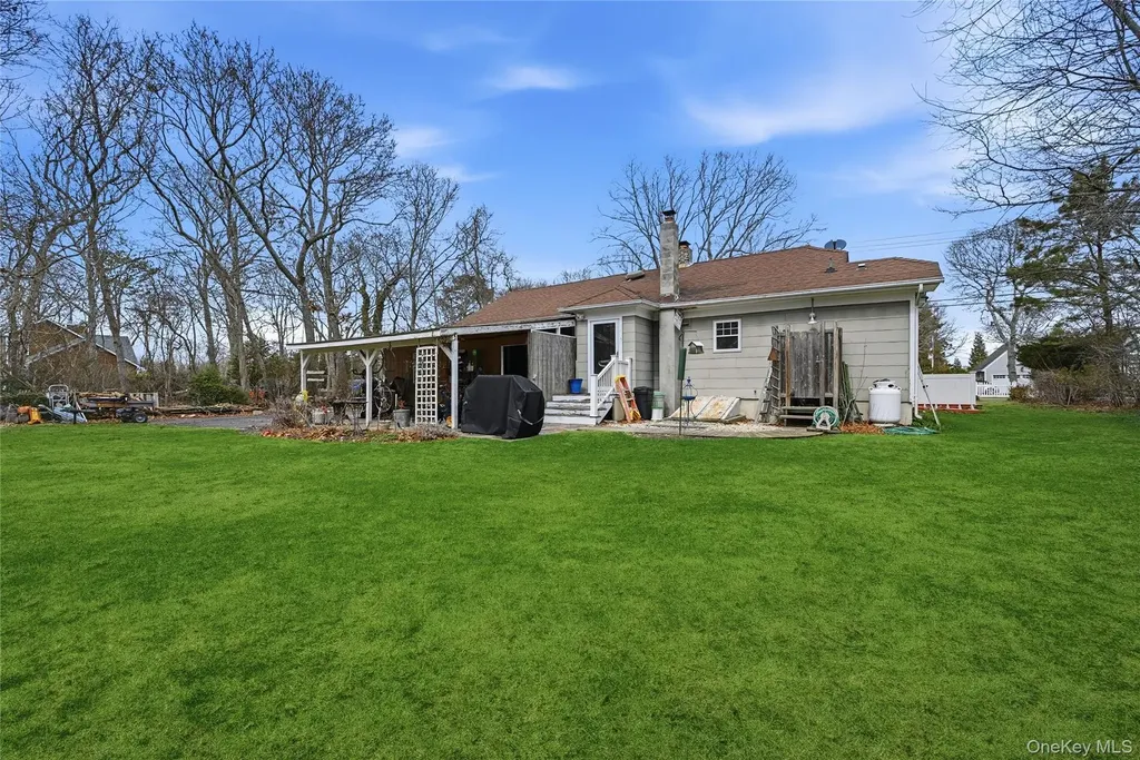 21 King Street Hampton Bays NY 11946