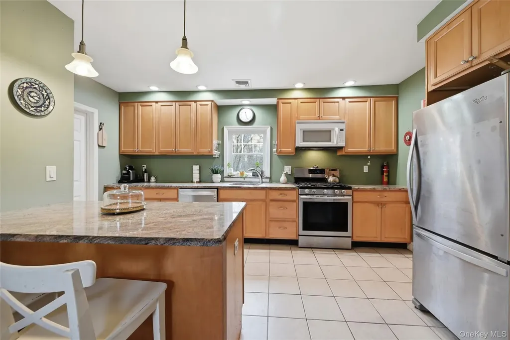 21 King Street Hampton Bays NY 11946