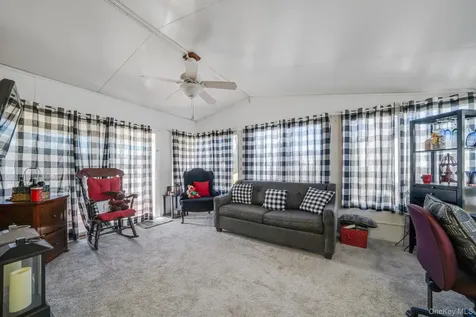 2 Dogwood Lane Manorville NY 11949