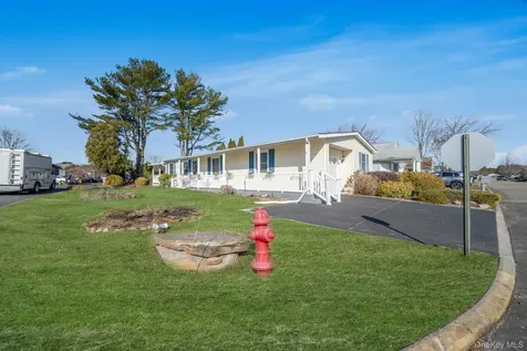 2 Dogwood Lane Manorville NY 11949